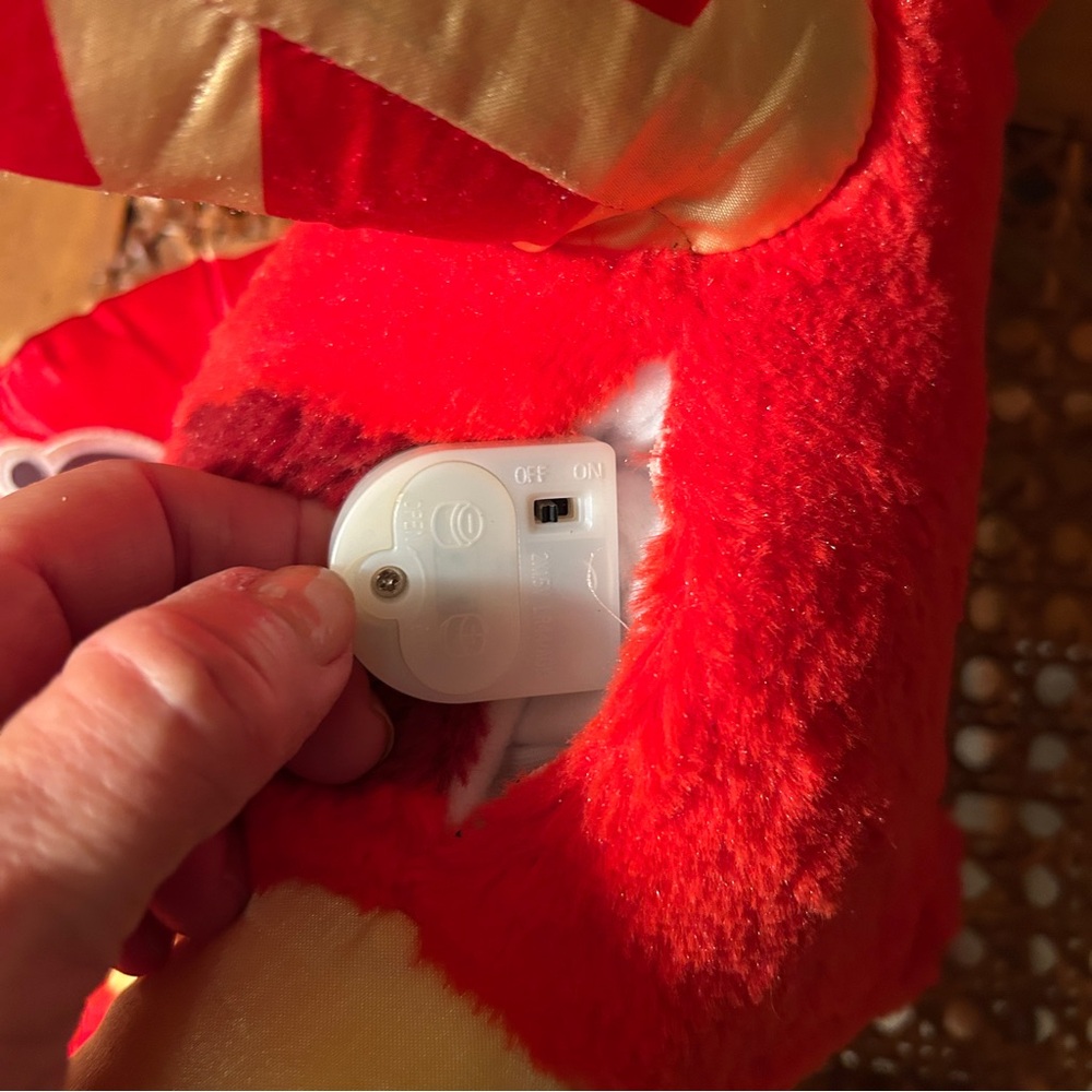 Build a Bear Iron Man Marvel plush w light up paw - Picture 4 of 7